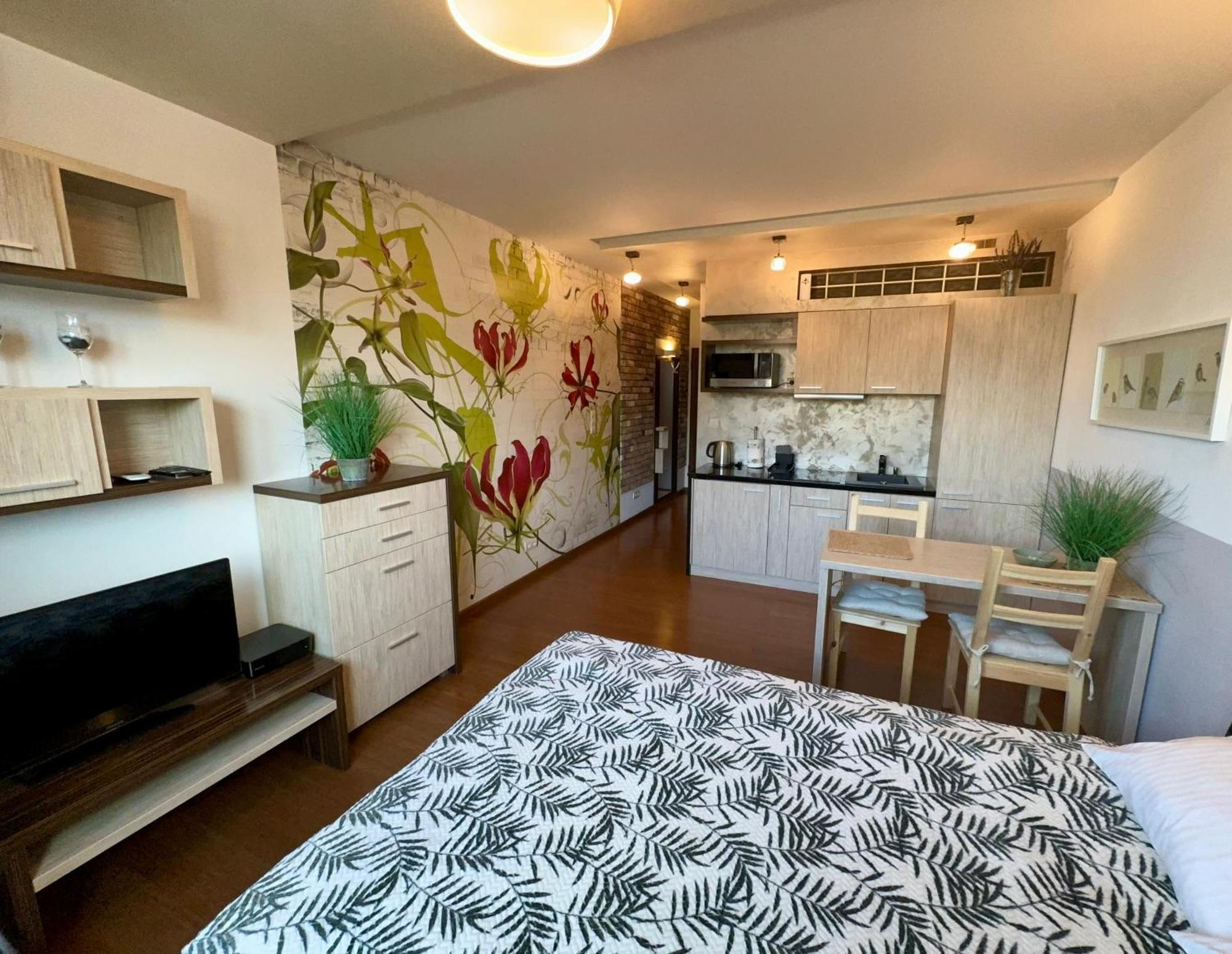 Stylowe Studio Z Parkingiem - 3 Minuty Od Dworca & Galerii Krakowskiej Apartment Krakow