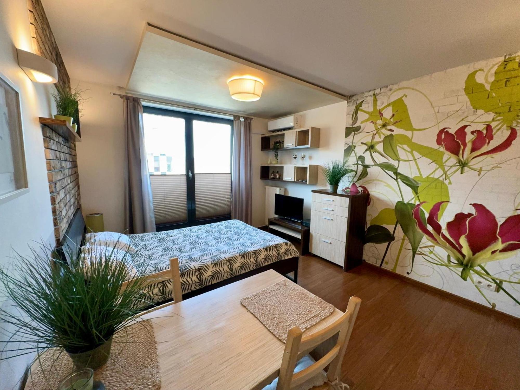 Stylowe Studio Z Parkingiem - 3 Minuty Od Dworca & Galerii Krakowskiej Apartment